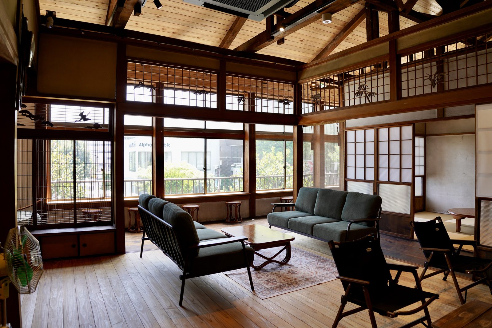2階KOGURE CO-WORKERSのコモンズ全景